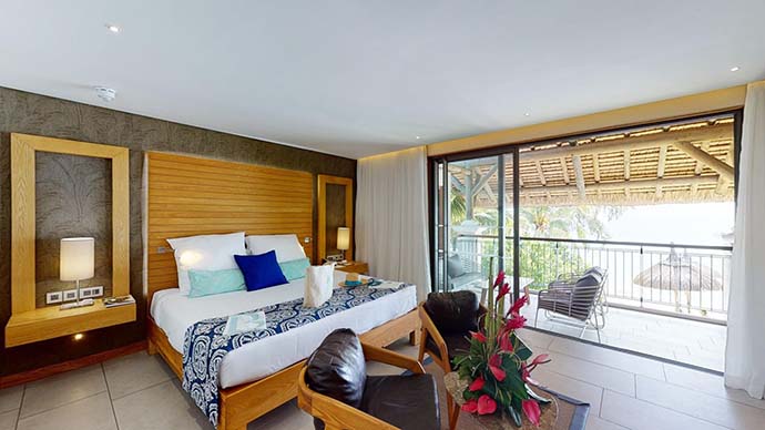 Paradis Beachfront Suite