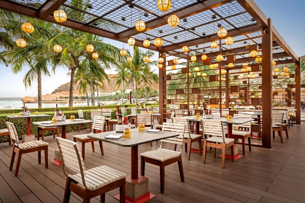 Shangri-La Barr Al Jissah, Muscat restoran