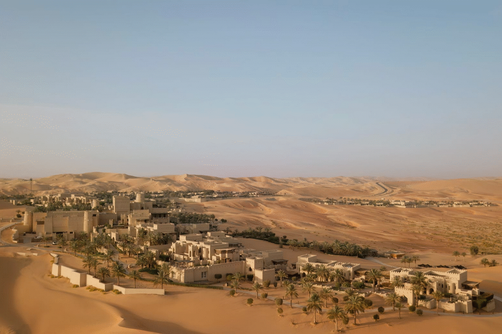 Qasr Al Sarab Desert Resort by Anantara pustinja