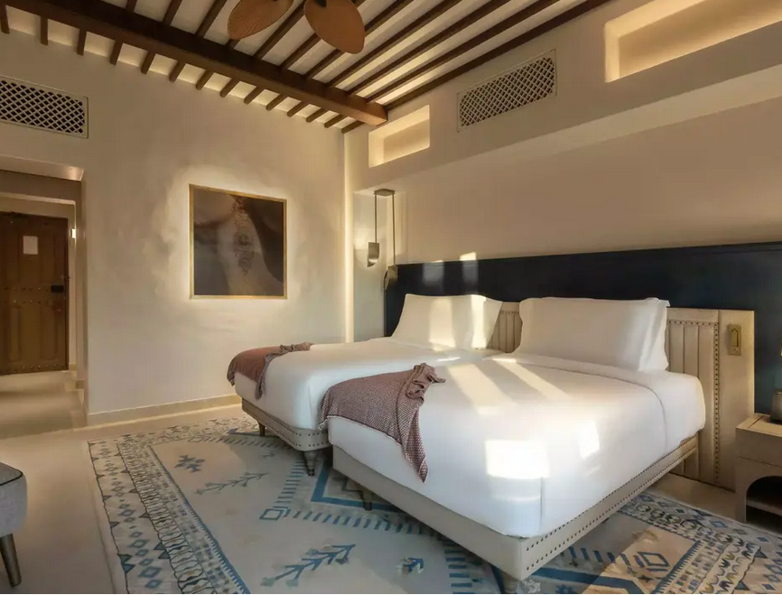 Deluxe Desert View Room