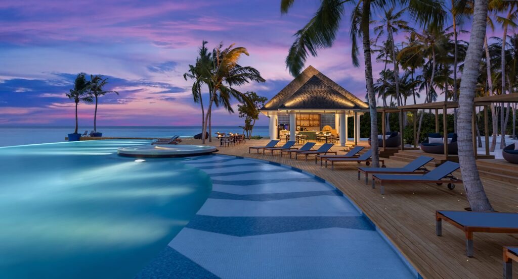 Avani+ Fares Maldives Resort skipjack club