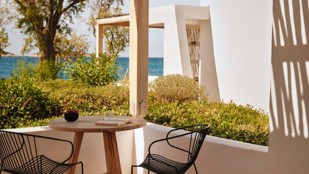 Minos Beach Art Hotel terasa