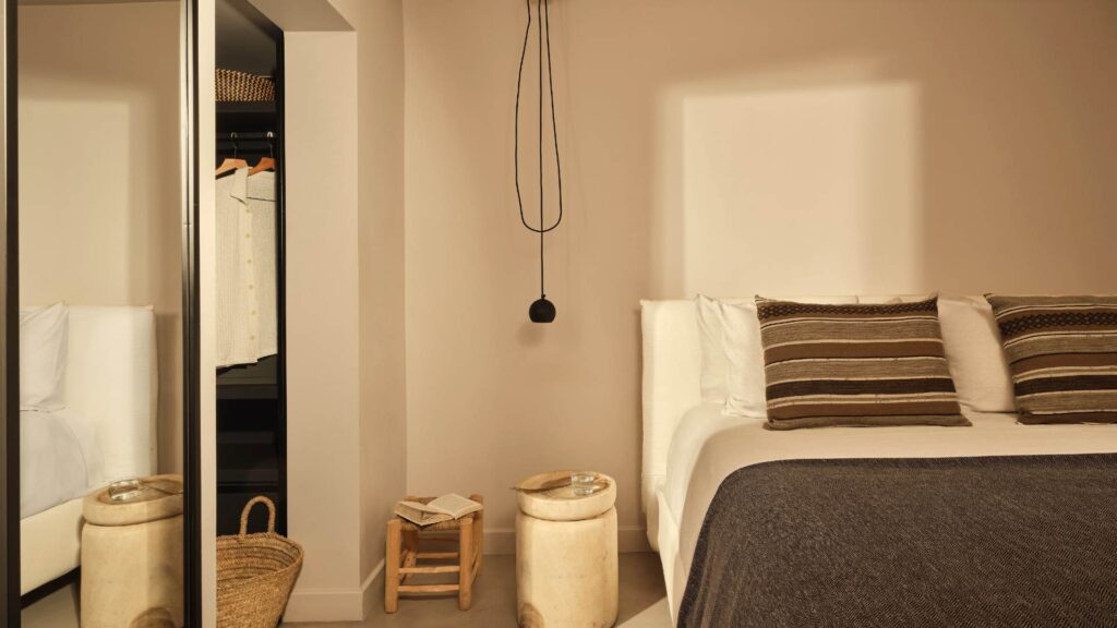 Minos Beach Art Hotel soba