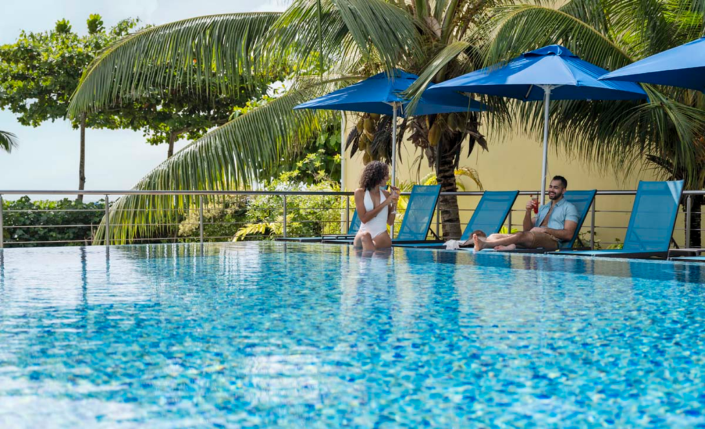 Acajou Beach Resort bazen