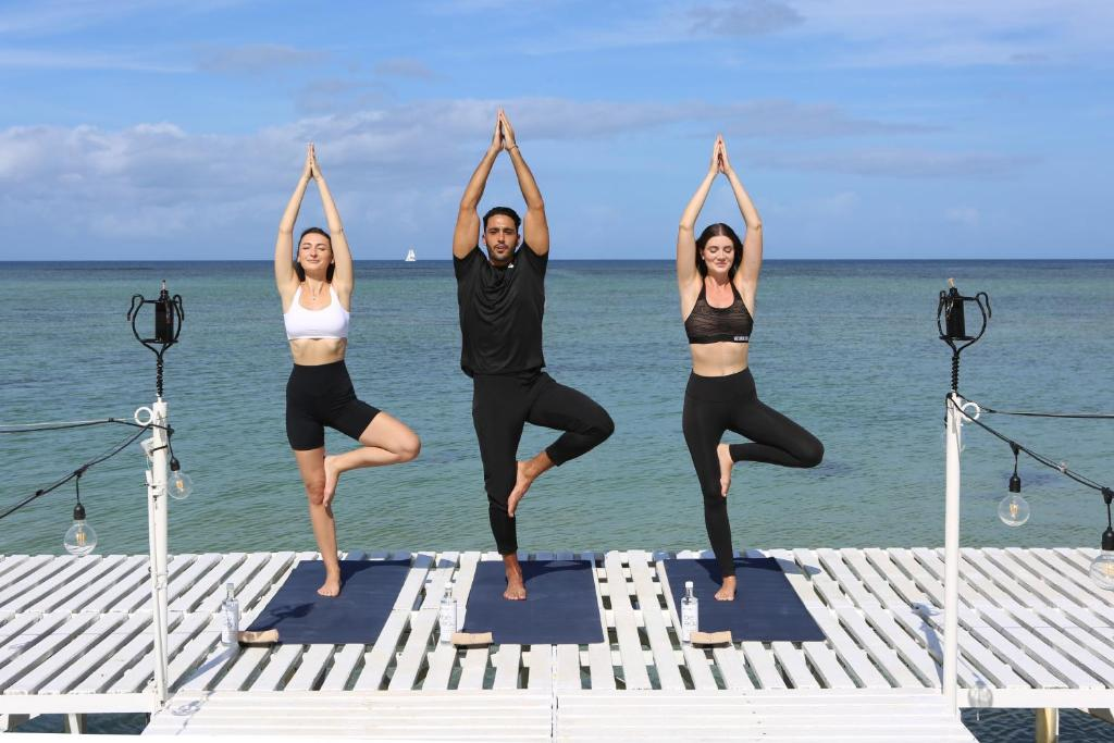 Maradiva Villas Resort & Spa joga